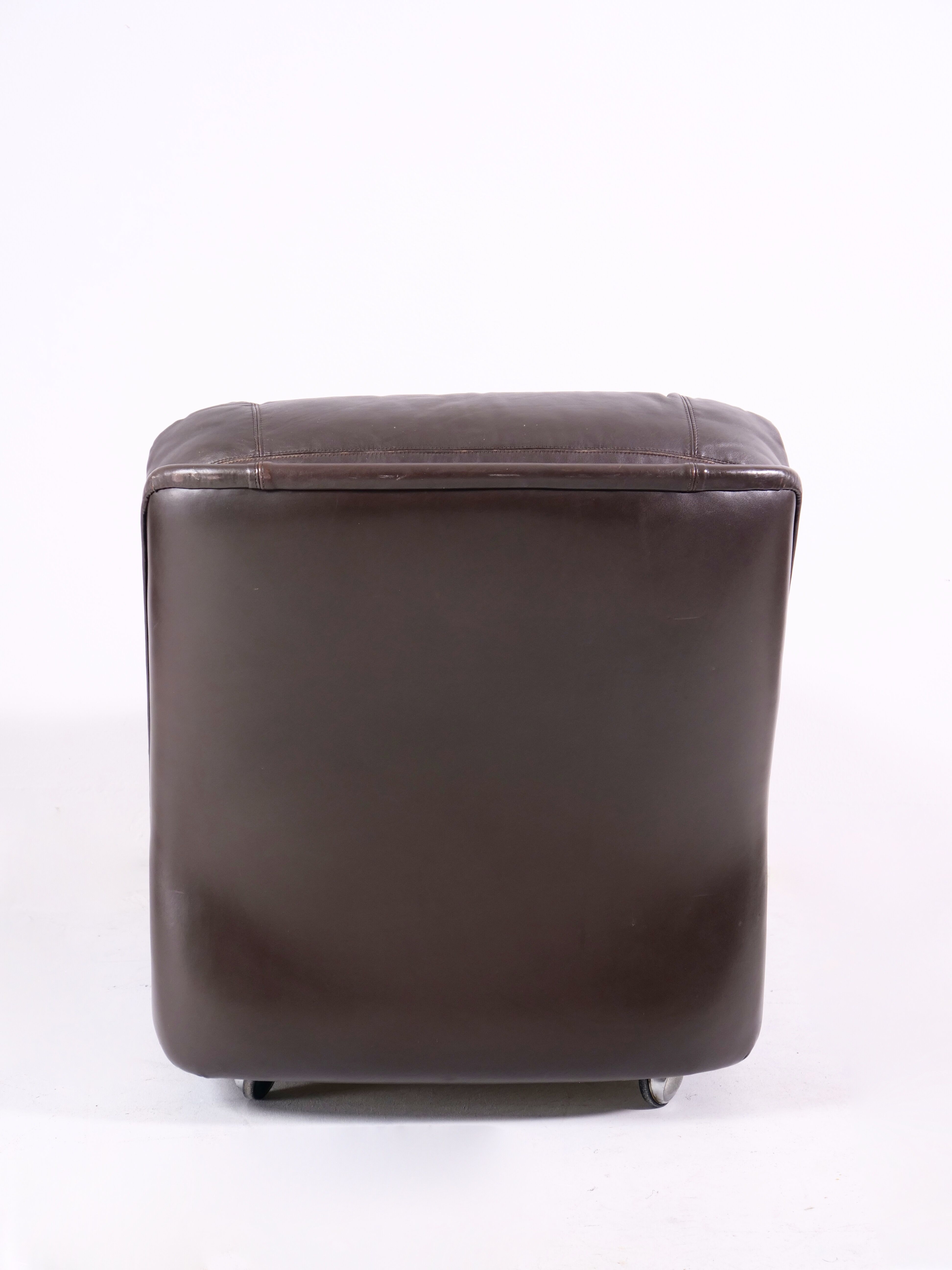 Modular leather sofa by michel cadestin for airborne