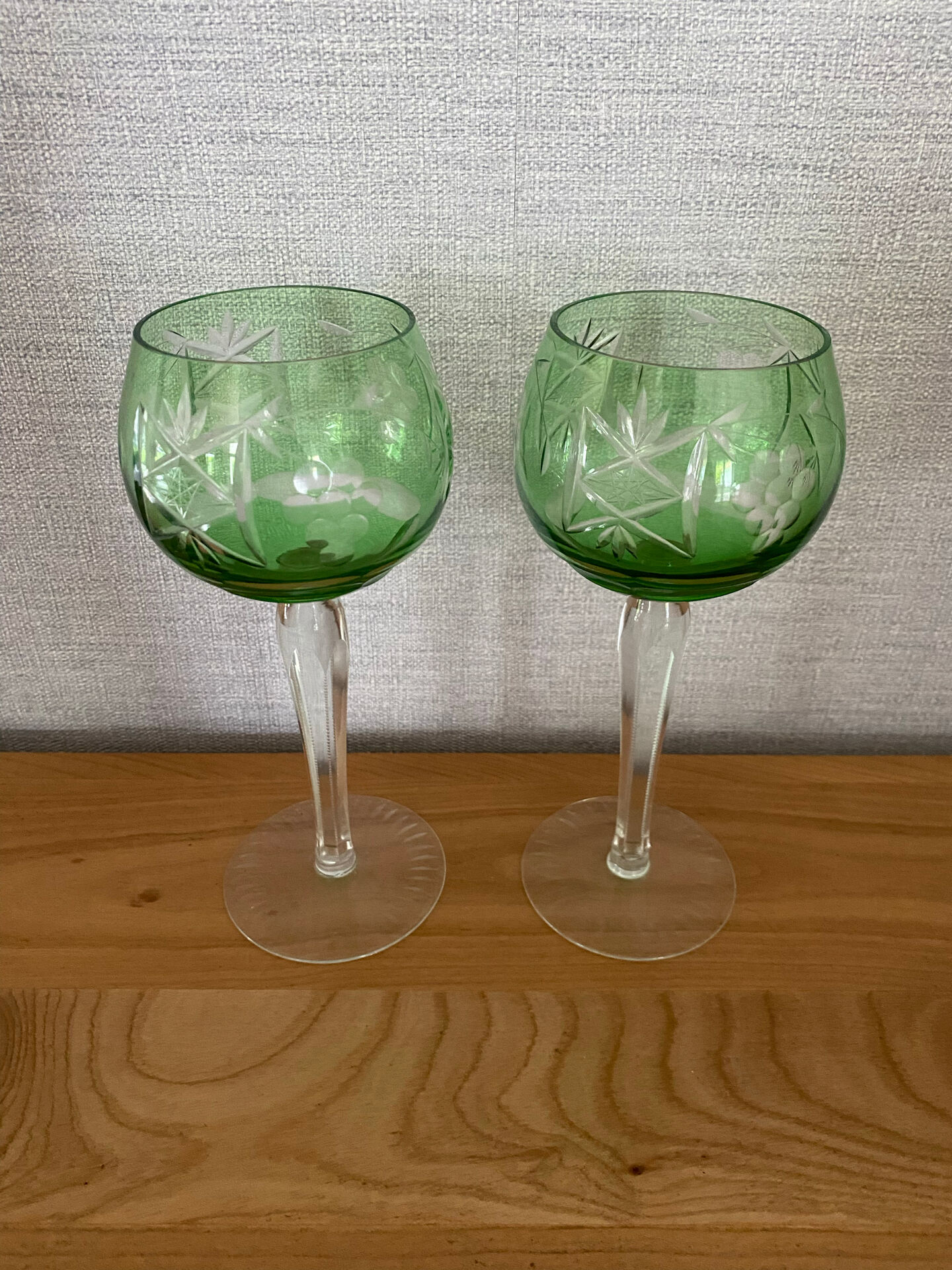 2 crystal Roemer wine glasses from the 70s/80s.