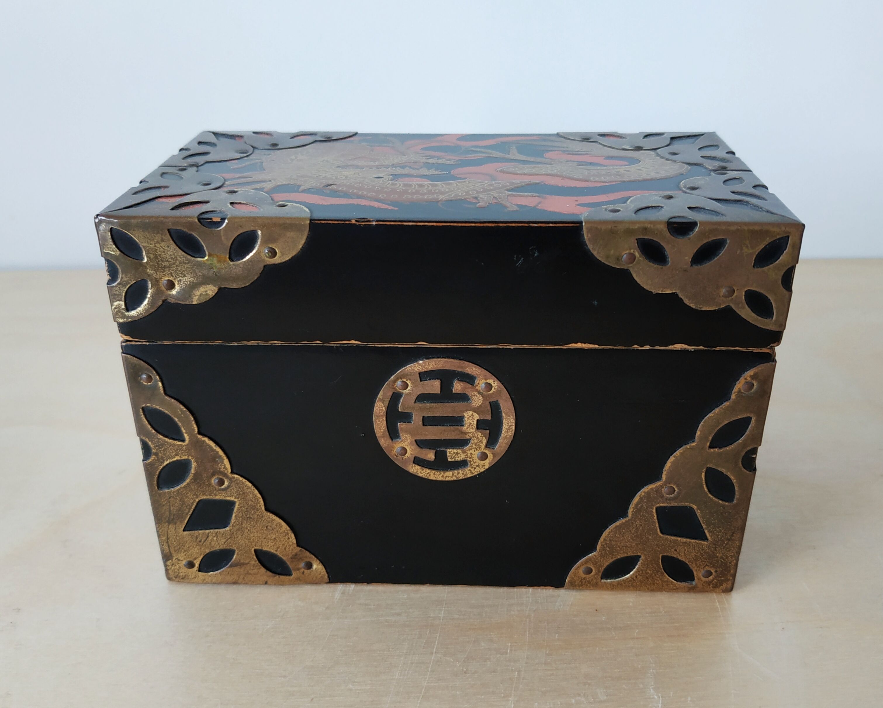 4 boîtes - Chine et laque Japon