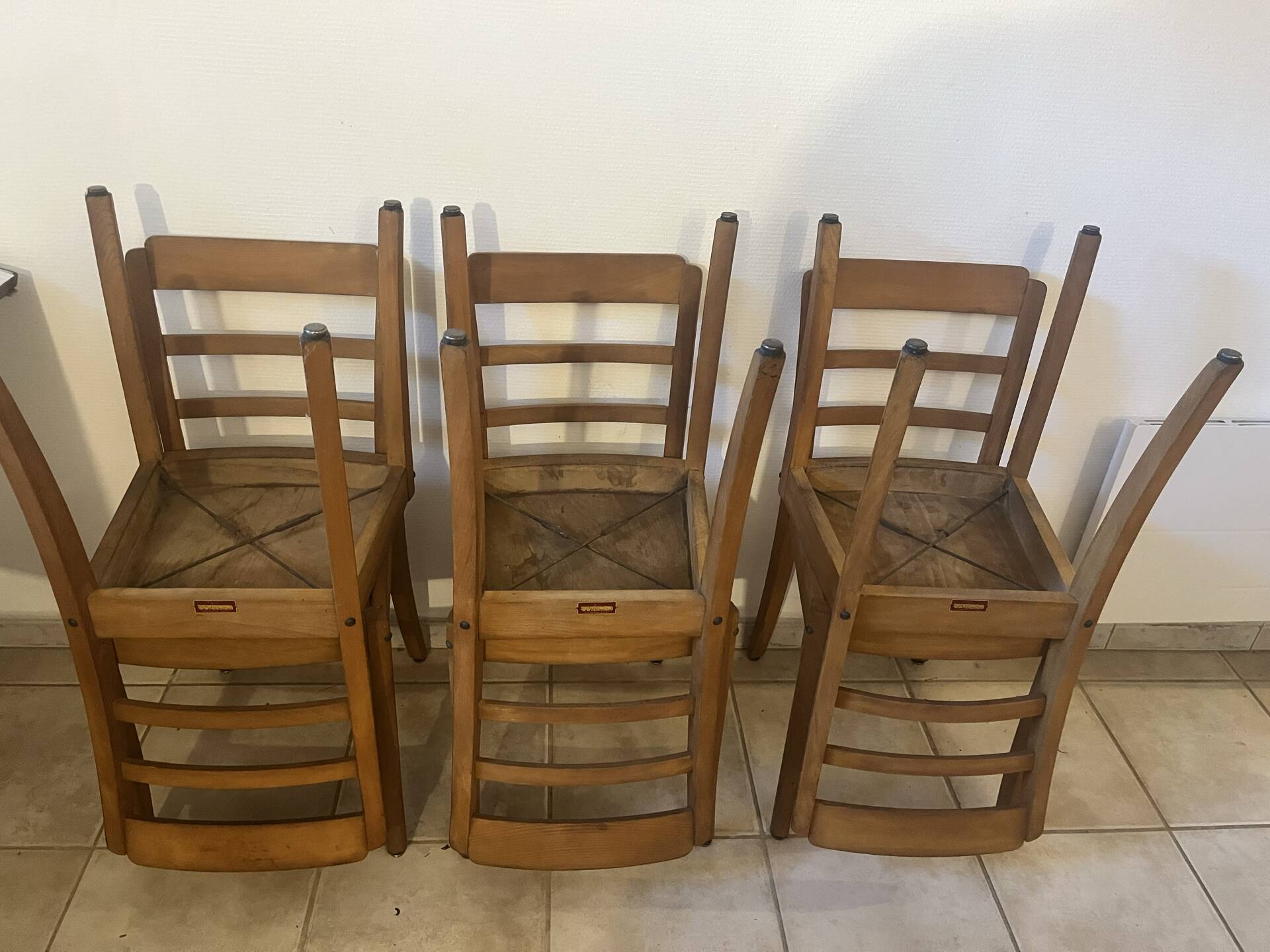 Set of 6 vintage wooden chairs — Monobloc licence assem