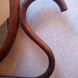 Coiffeuse en rotin avec son tabouret