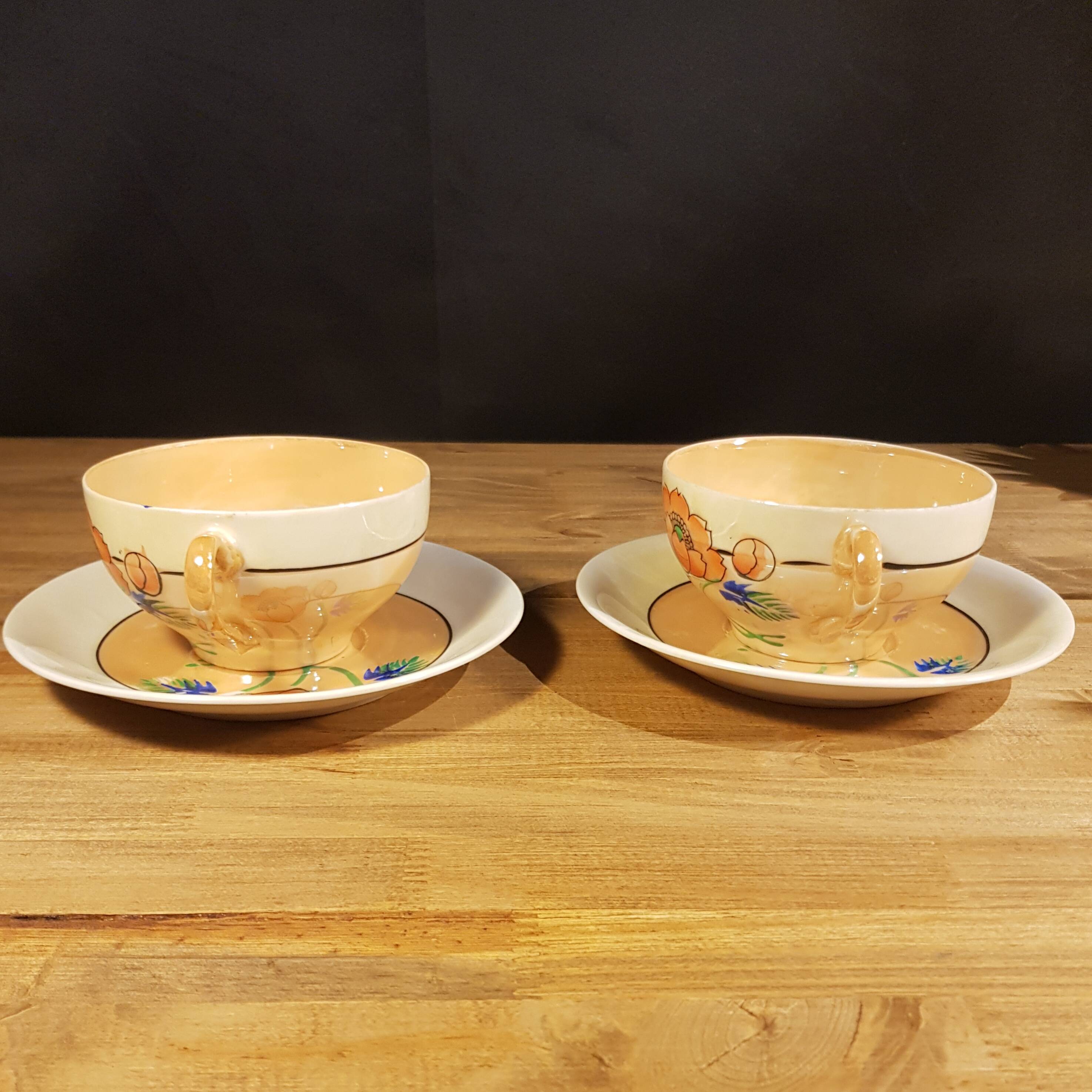 Duo of Japanese tea cups