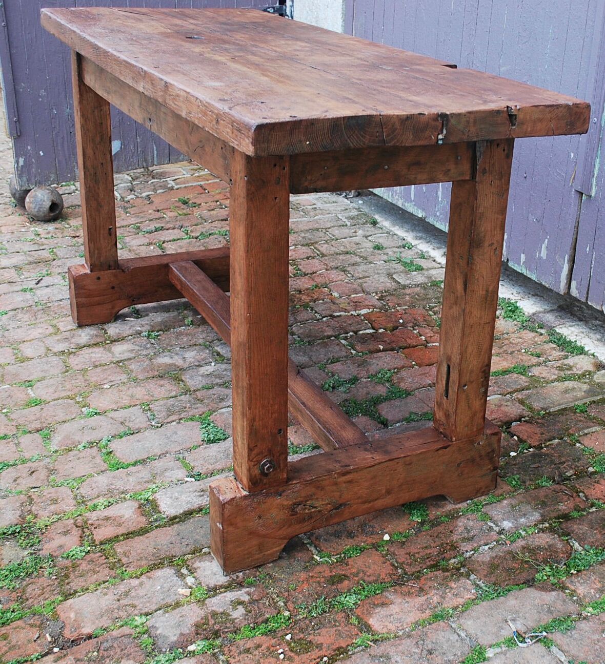 Carpenter's establishment