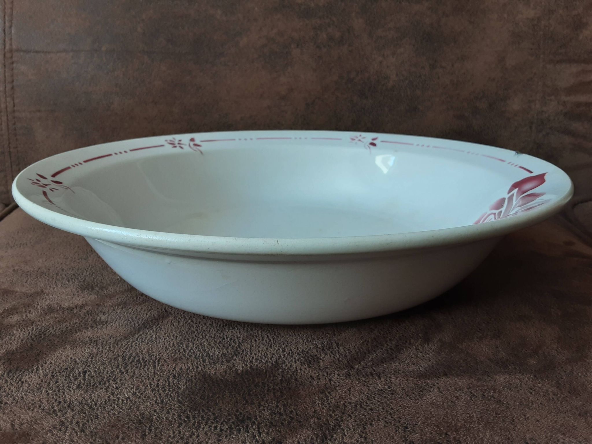St Amand salad bowl