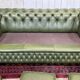 Chesterfield leather 3-seater sofa with mahogany legs - English craftsmanship