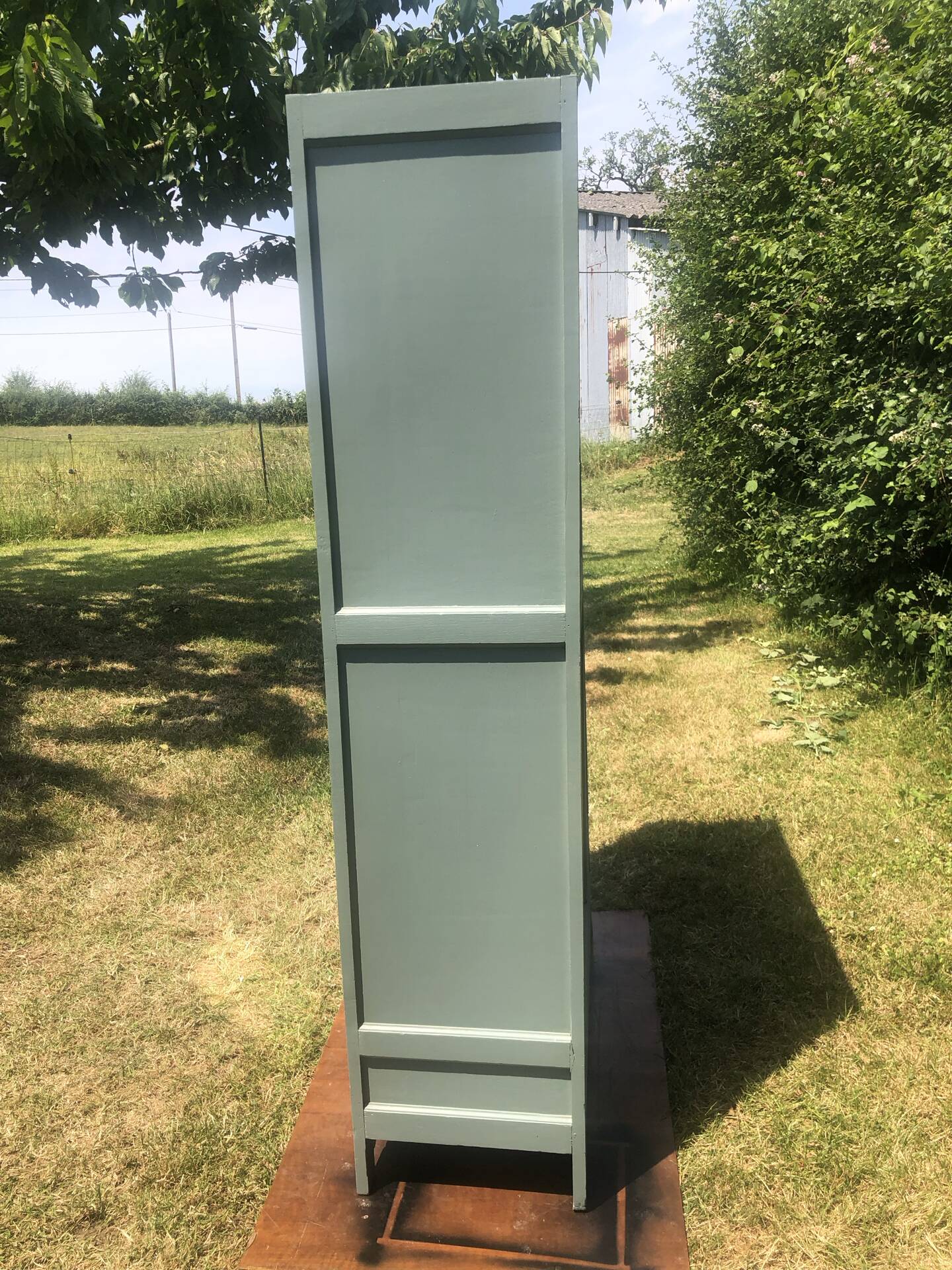 Armoire parisienne