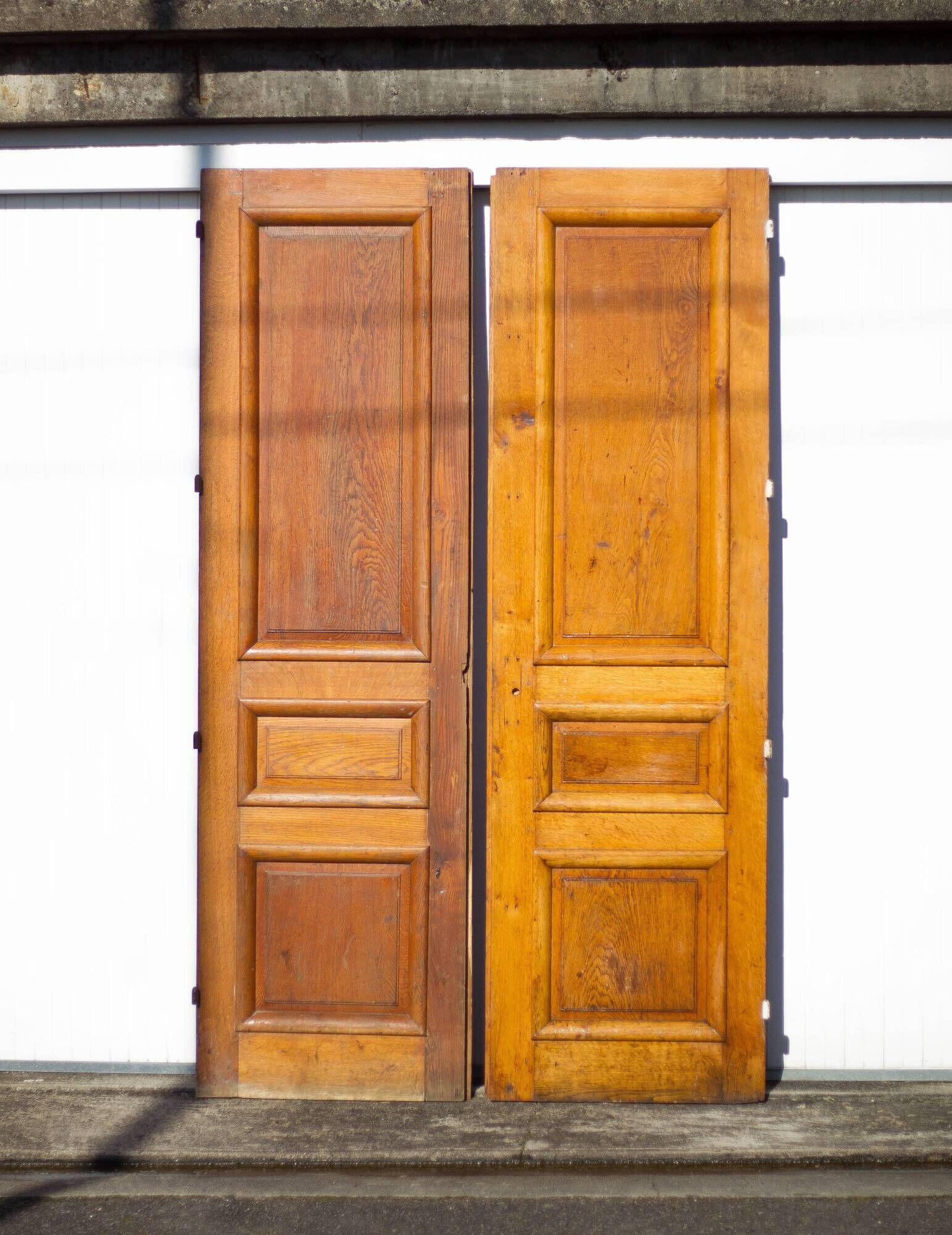 Double old door, old wooden door, large vintage door