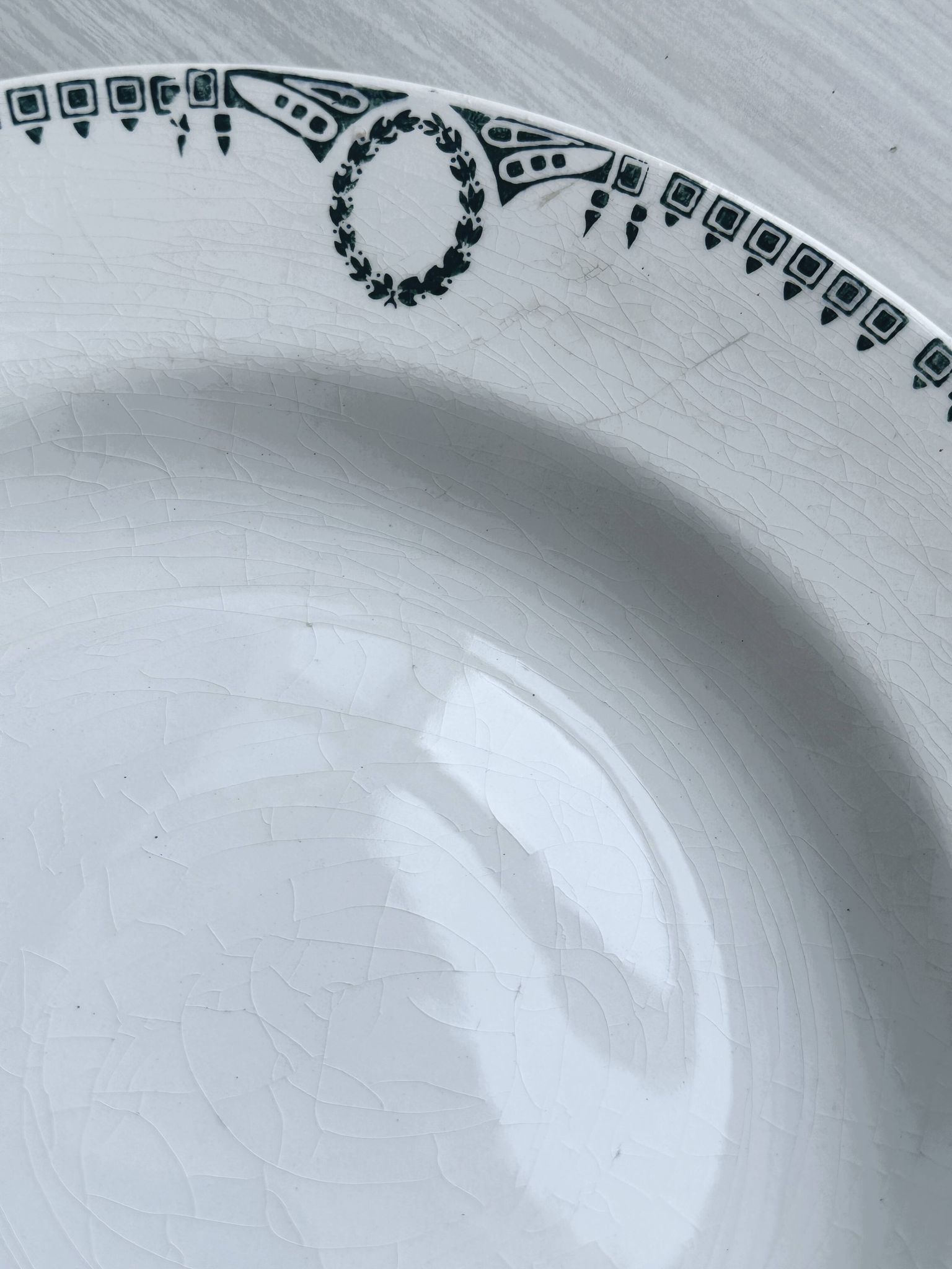 5 iron earthenware soup plates