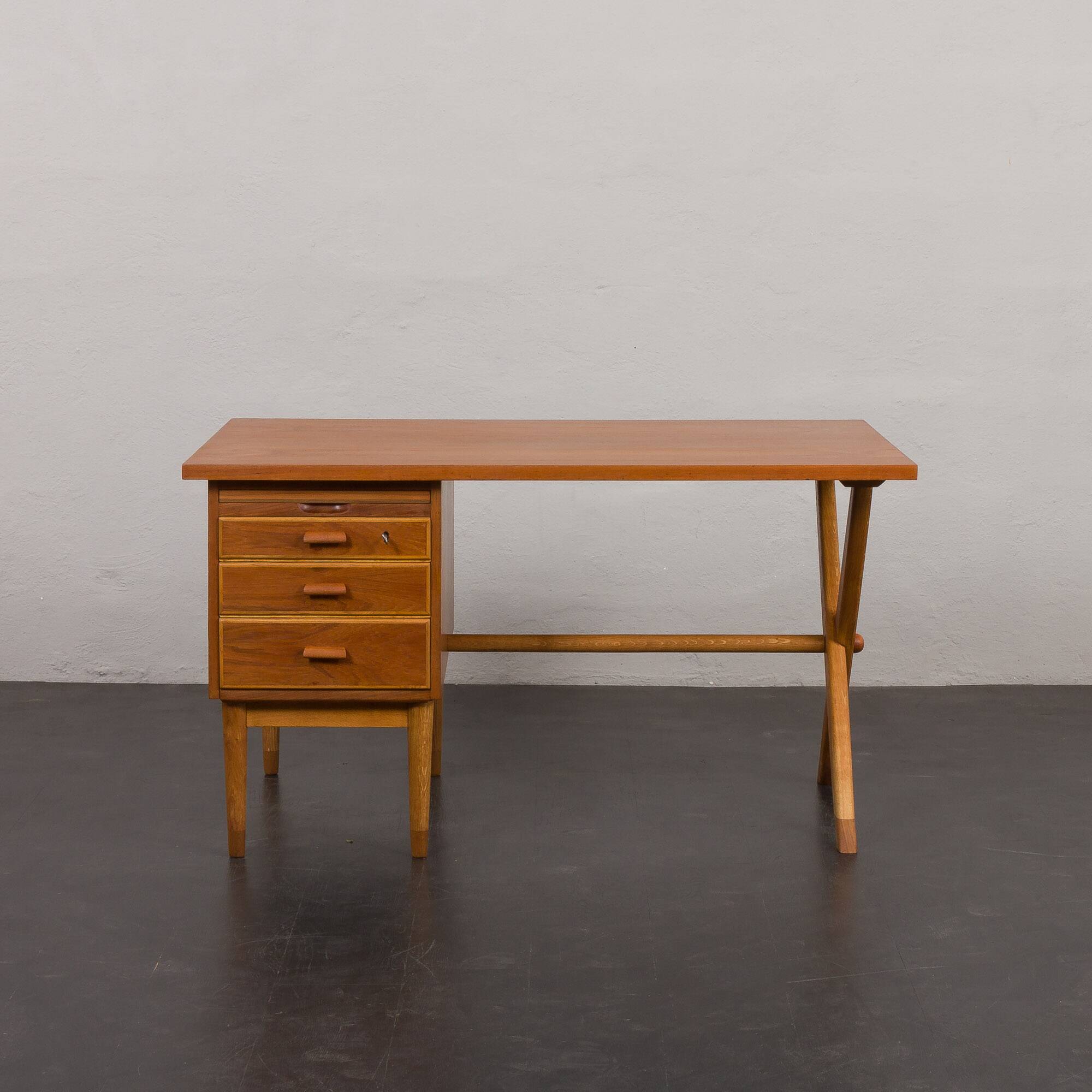 Teak and oak double-sided desk with X-shaped legs