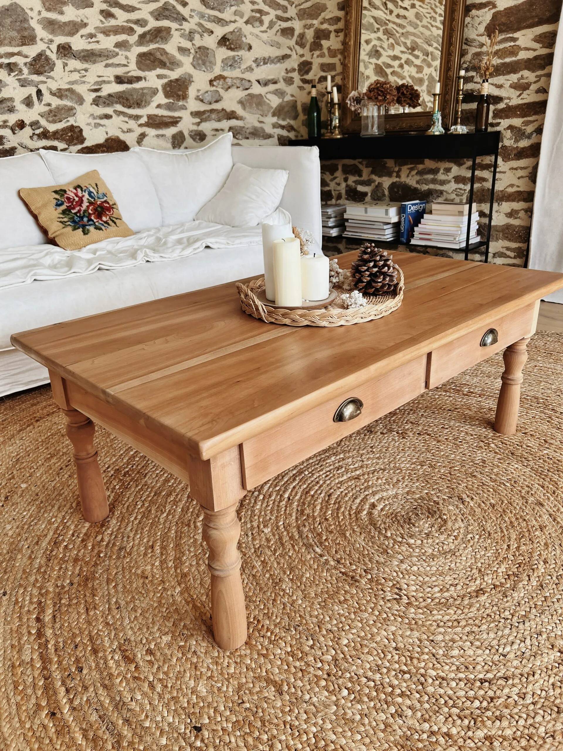 Coffee table in solid cherry wood