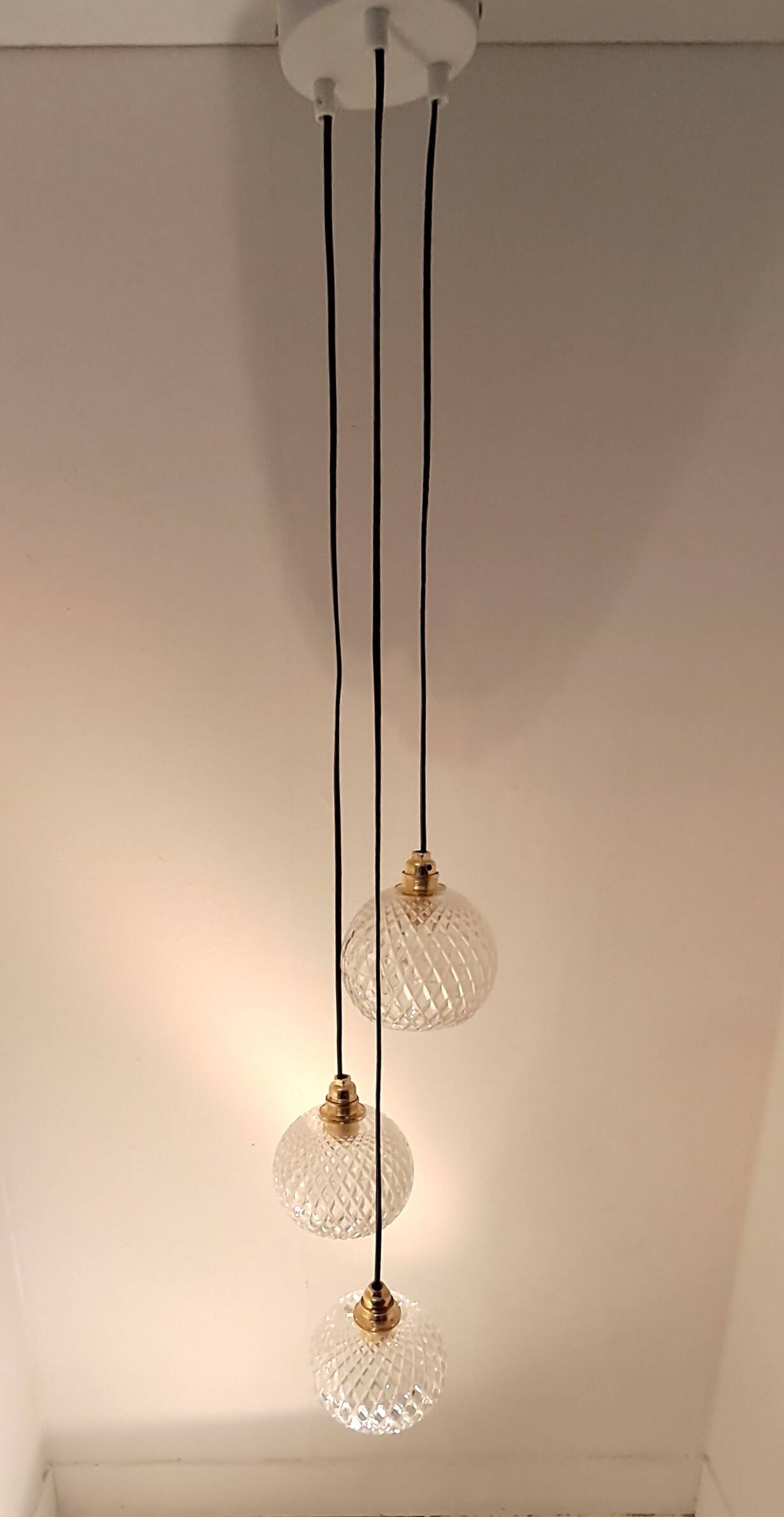 3-light modular pendant light in cut crystal