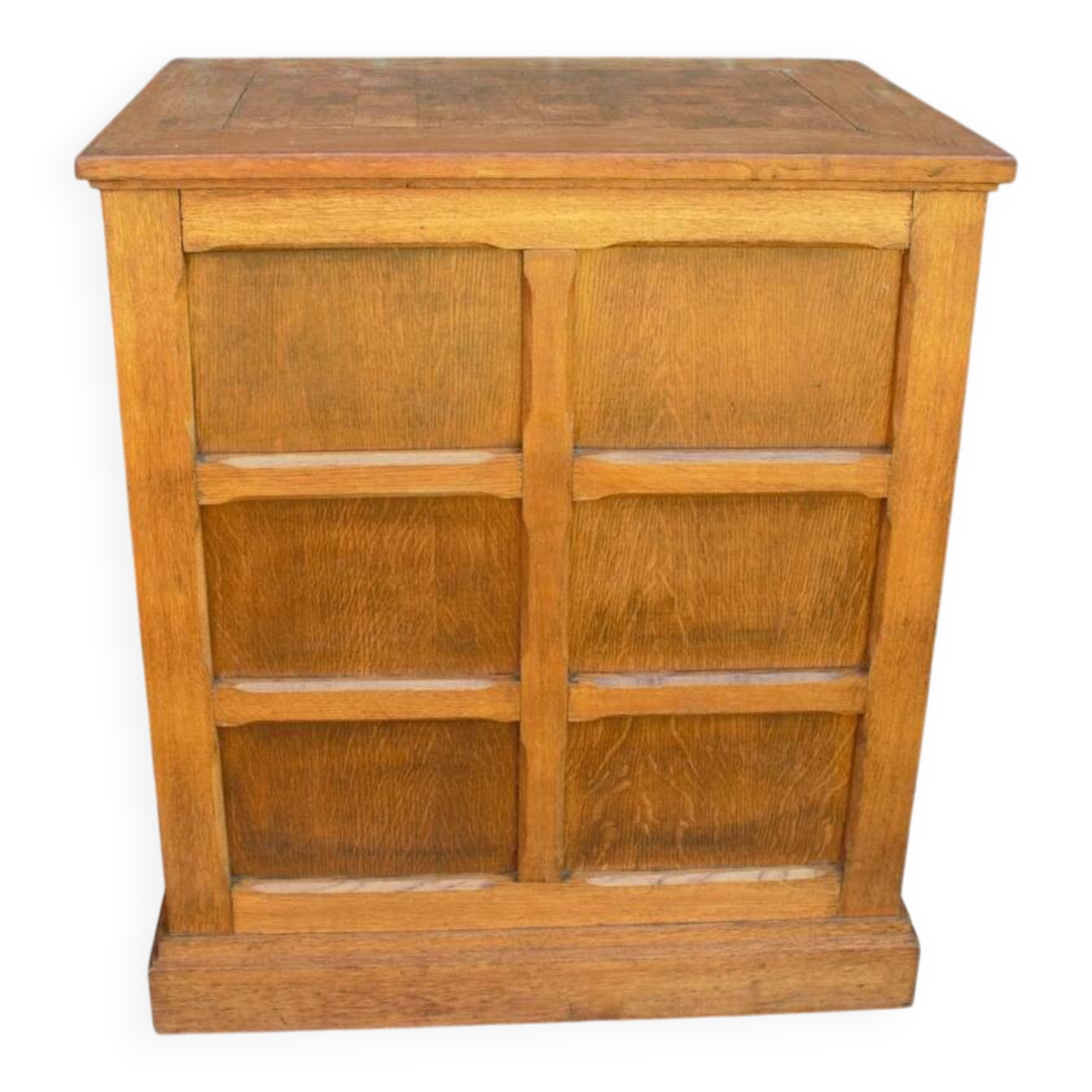 Old courthouse counter