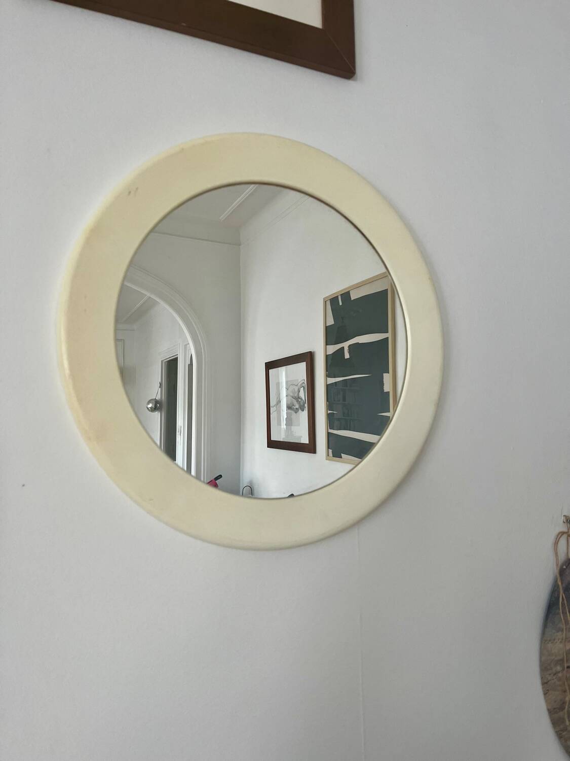 Round Space Age plastic mirror