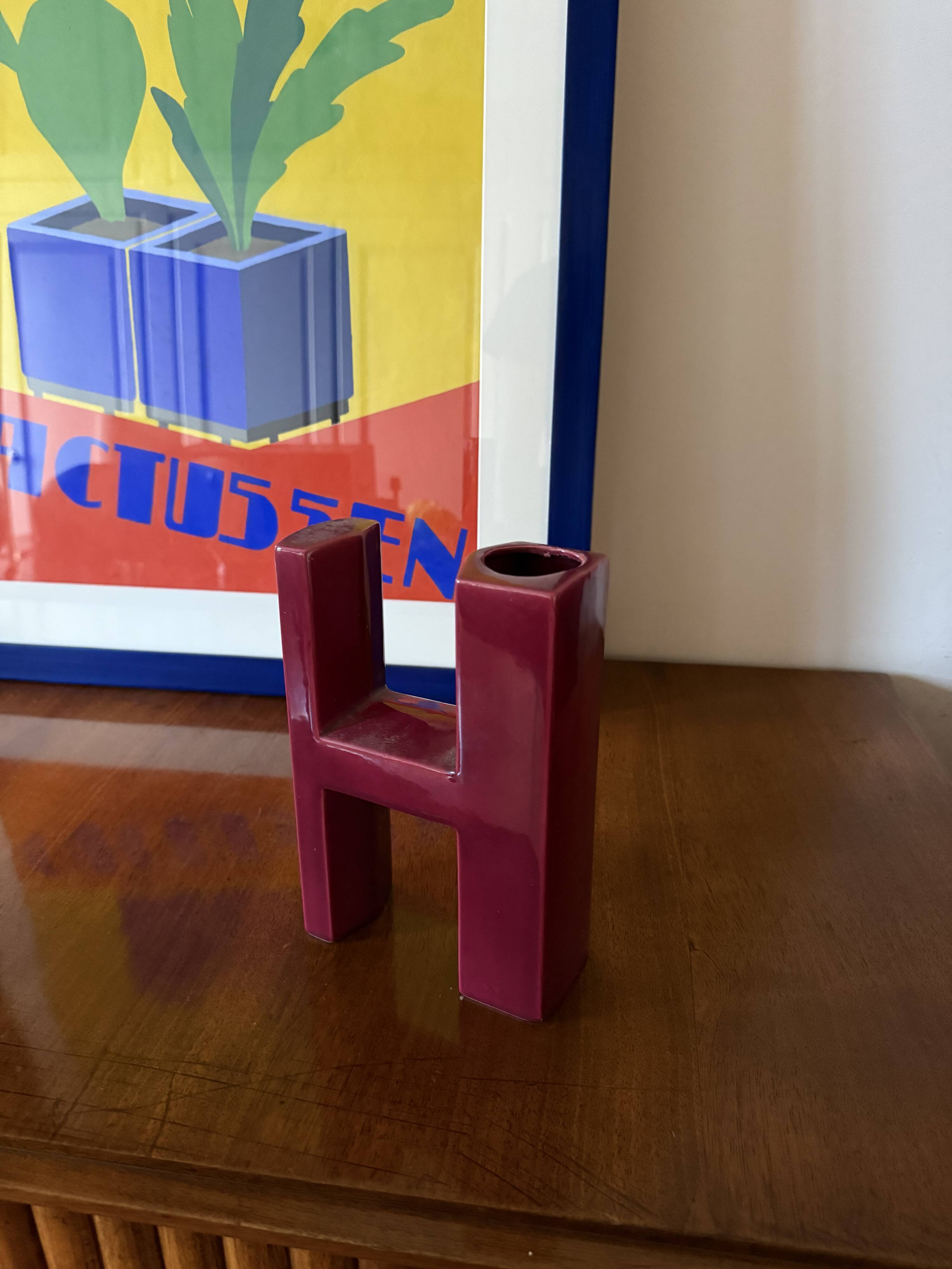 Space age red H letter shaped ceramic solifleur vase, Marcel Radureau 1970