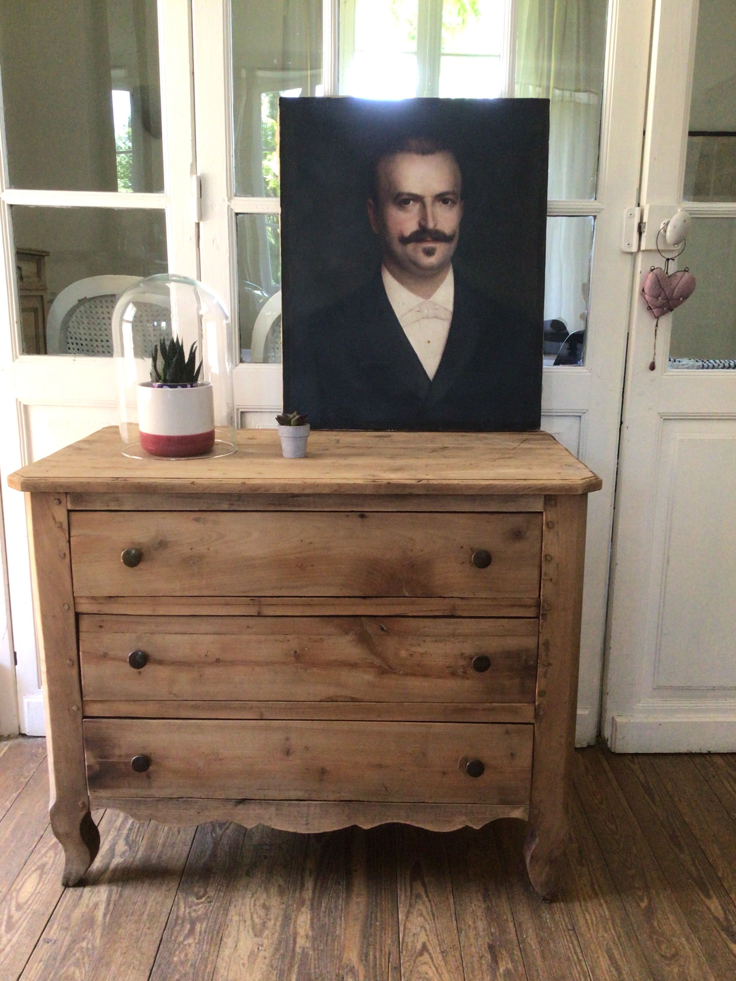 Old chest of drawers stripped
