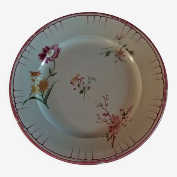Flat earthenware plate by choisy le roi for au vase étrusque paris