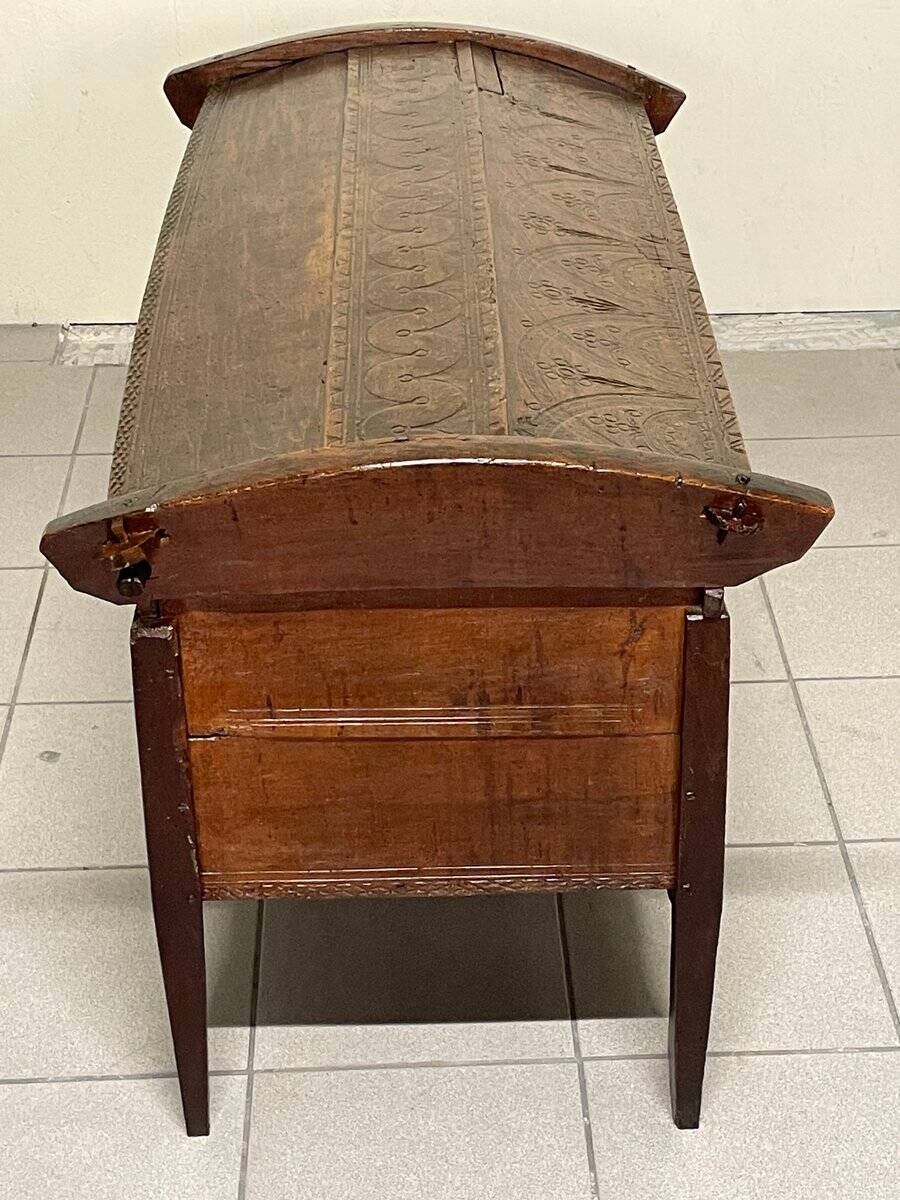 Antique beech chest of drawers, 19th century