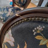 Paire de chaises style Louis XVI dossier médaillon