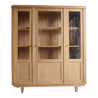 Glass-fronted dresser