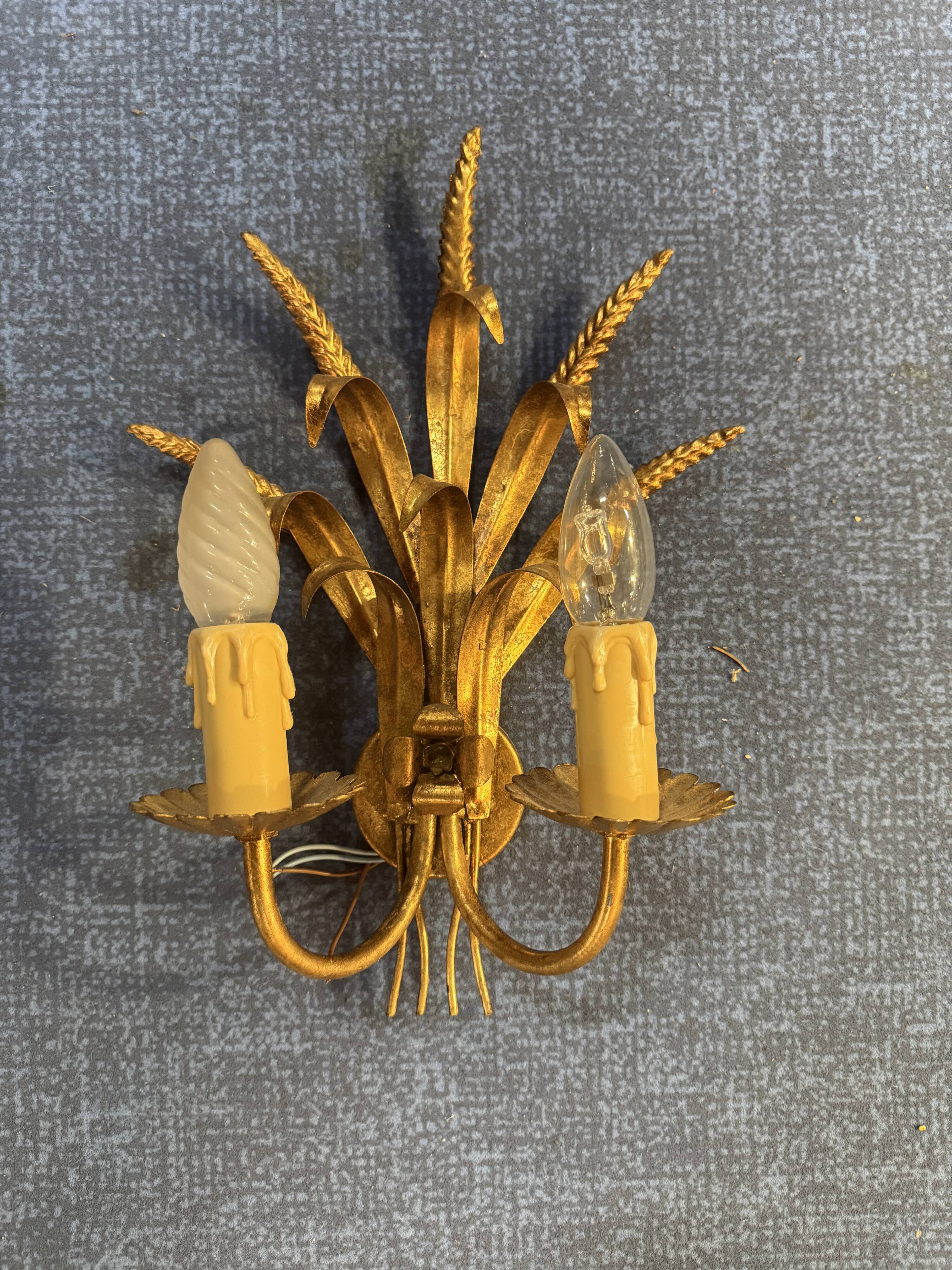 Charles House wall lamp