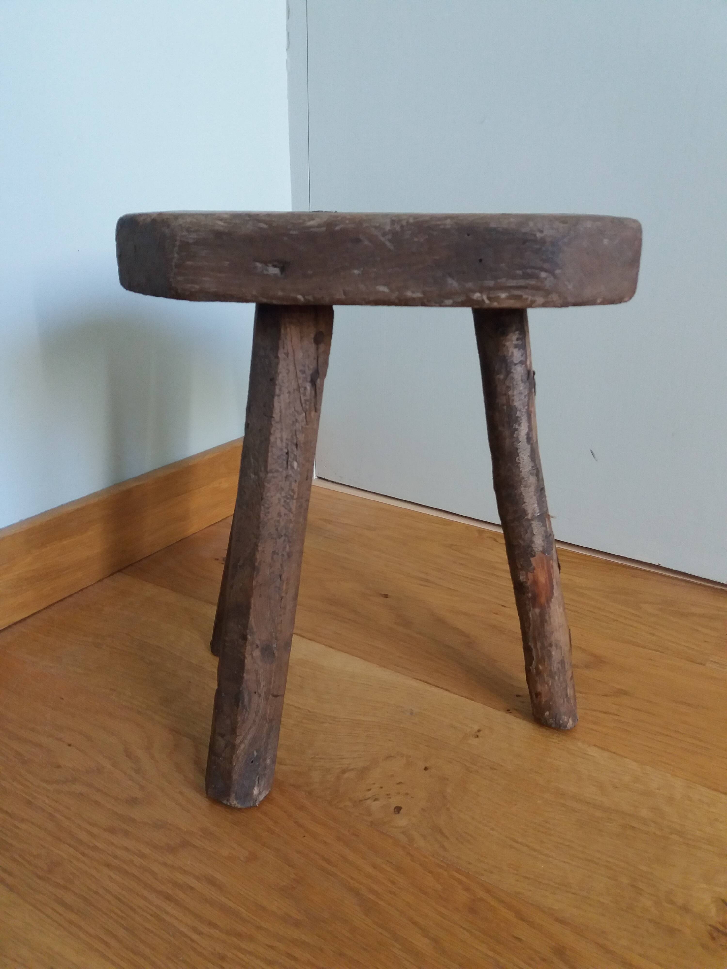 Brutalist tripod farm stool