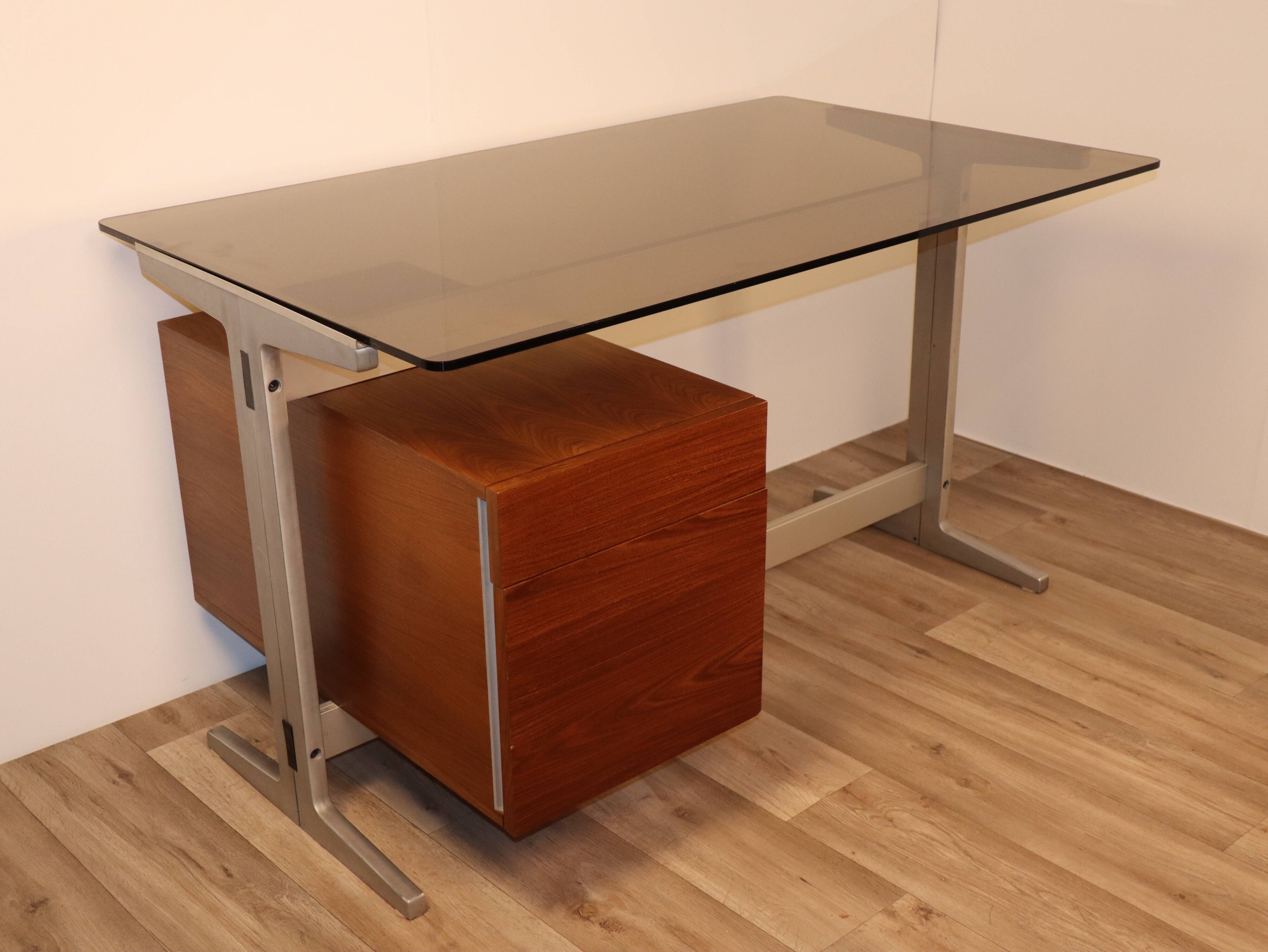 Vintage office by Etienne Fermigier 1970