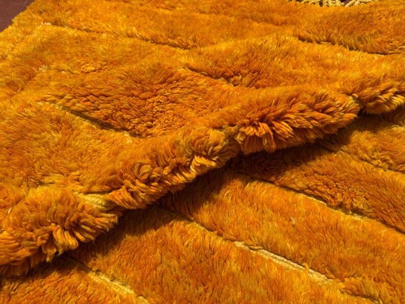 Traditional handmade pure wool Berber rug size 1.4/2.6 m