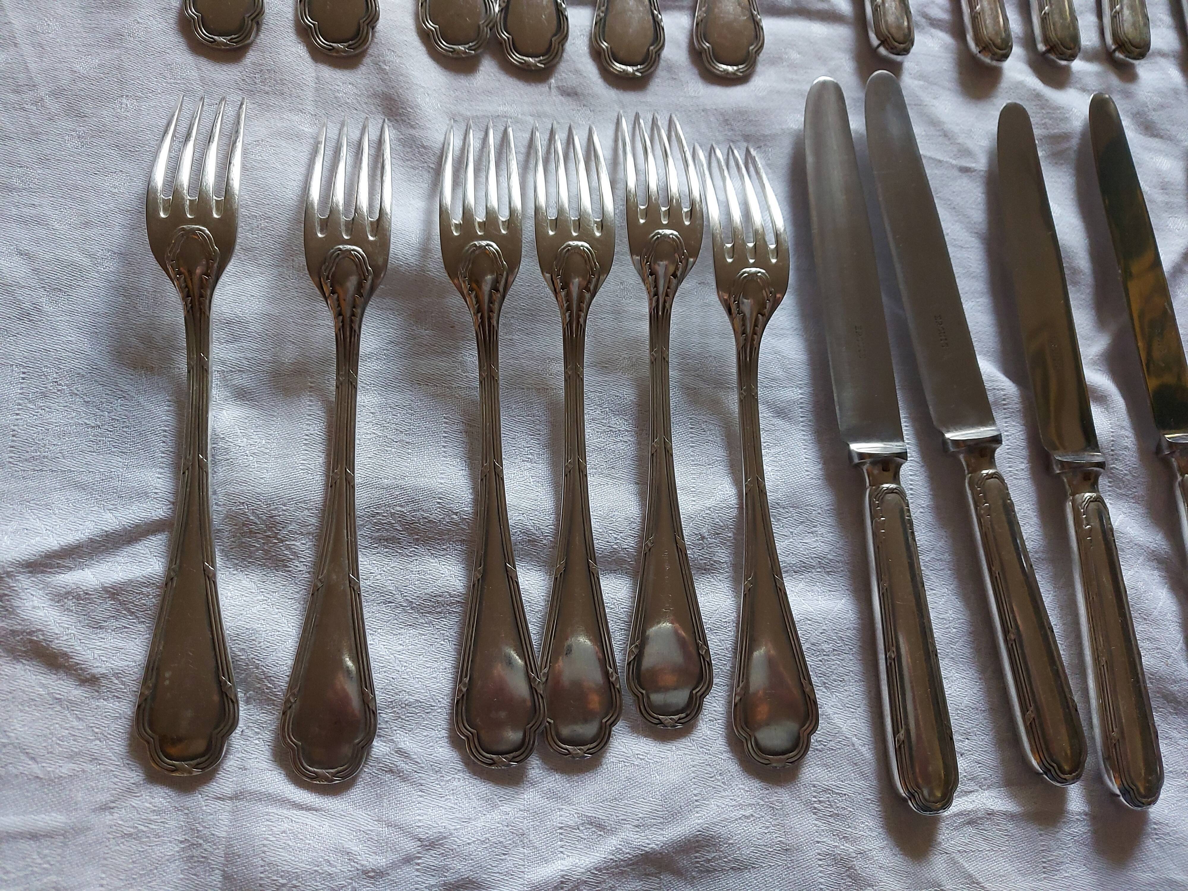 Ercuis housewife, 62 pieces in a box