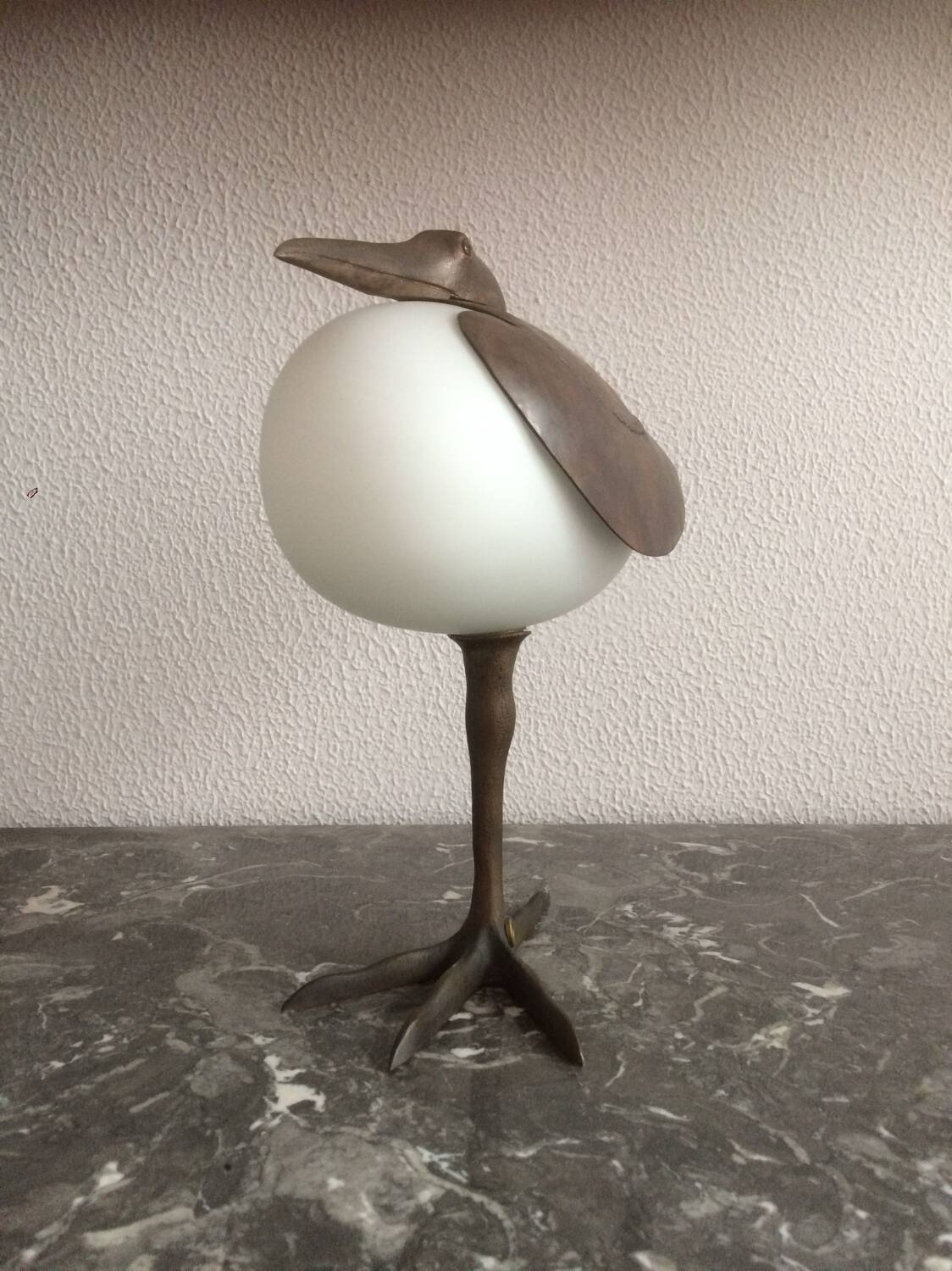 Table lamp