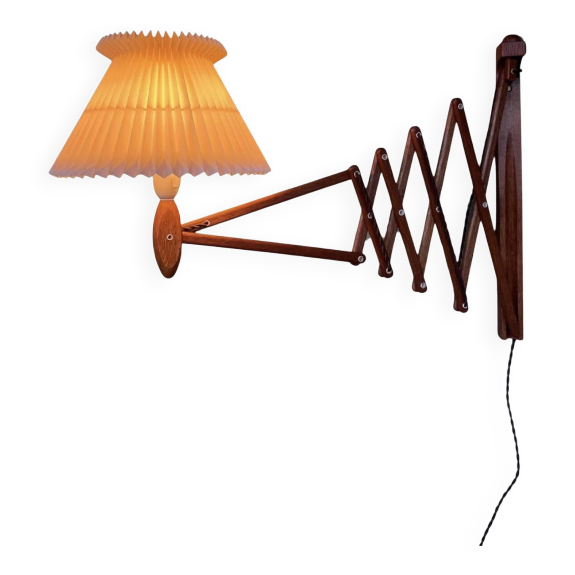 Vintage Le Klint scissor lamp in oak from the 1960s
