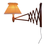 Vintage Le Klint scissor lamp in oak from the 1960s