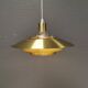 Lampe à suspension en aluminium laqué or de la marque danoise JEKA (fermée au début des années 90) modèle Opus 8037-H