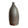 Vase gris en céramique