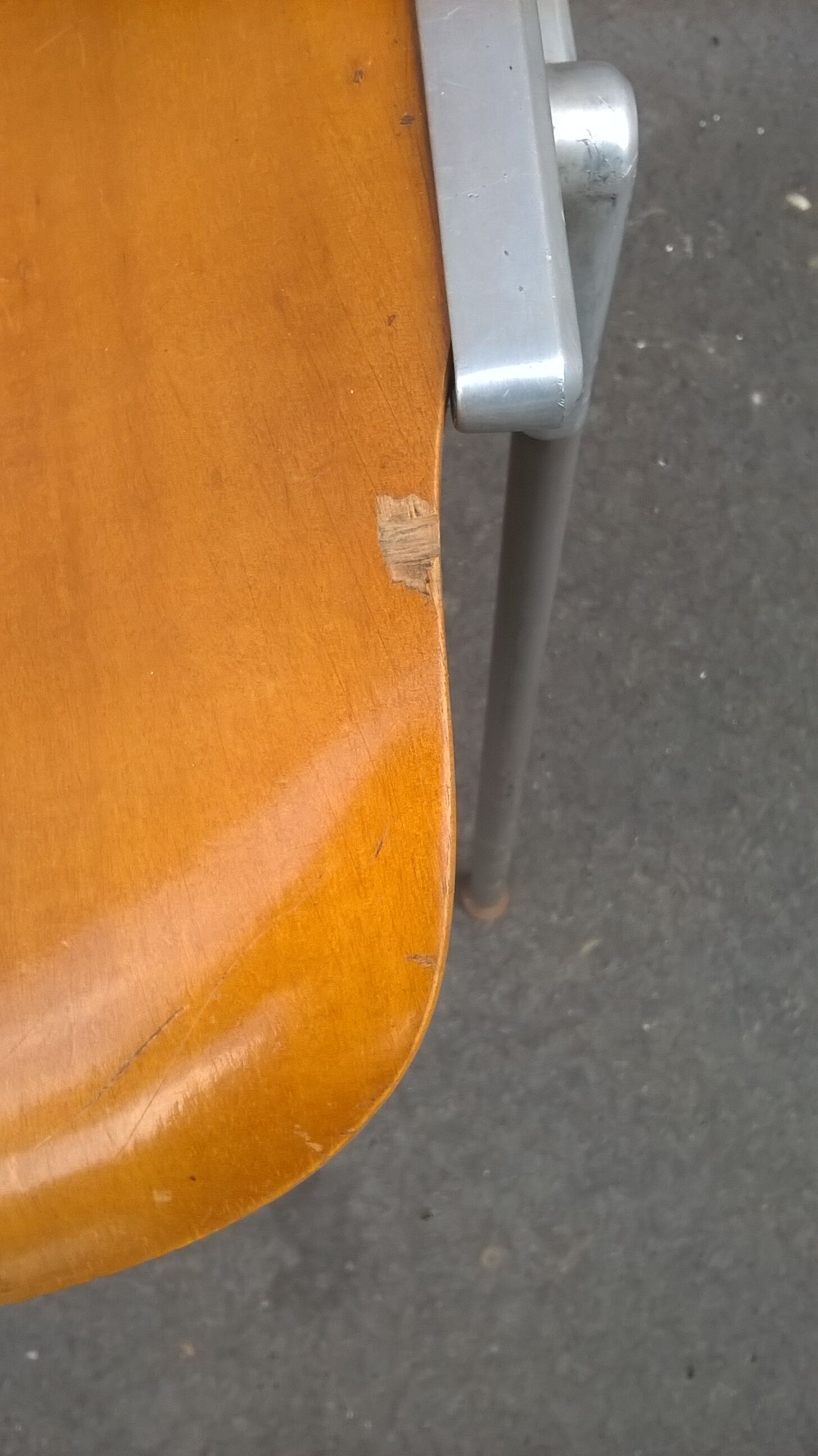 pairs chairs Giancarlo Piretti 1970