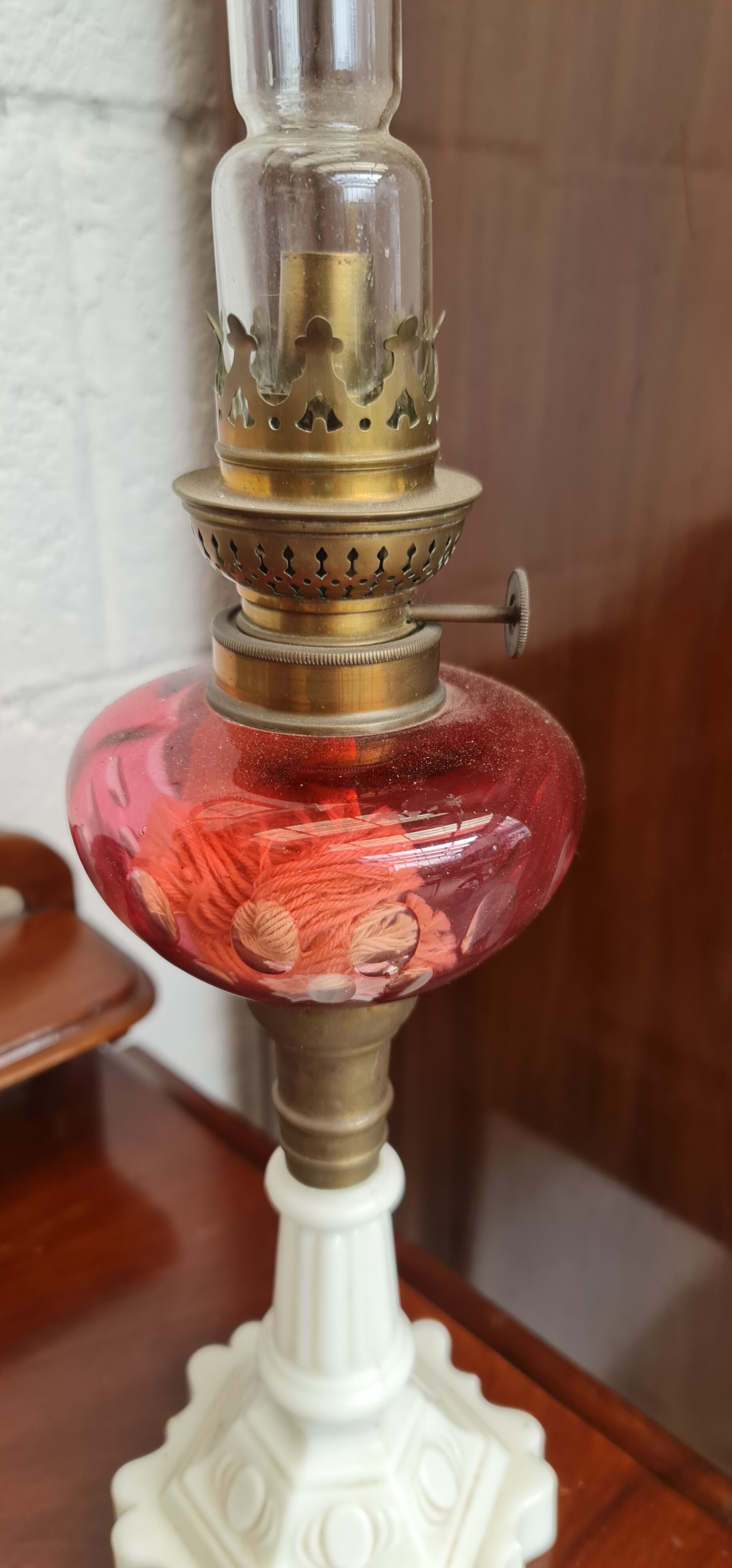 Old kerosene lamp foot albatre body crystal pink