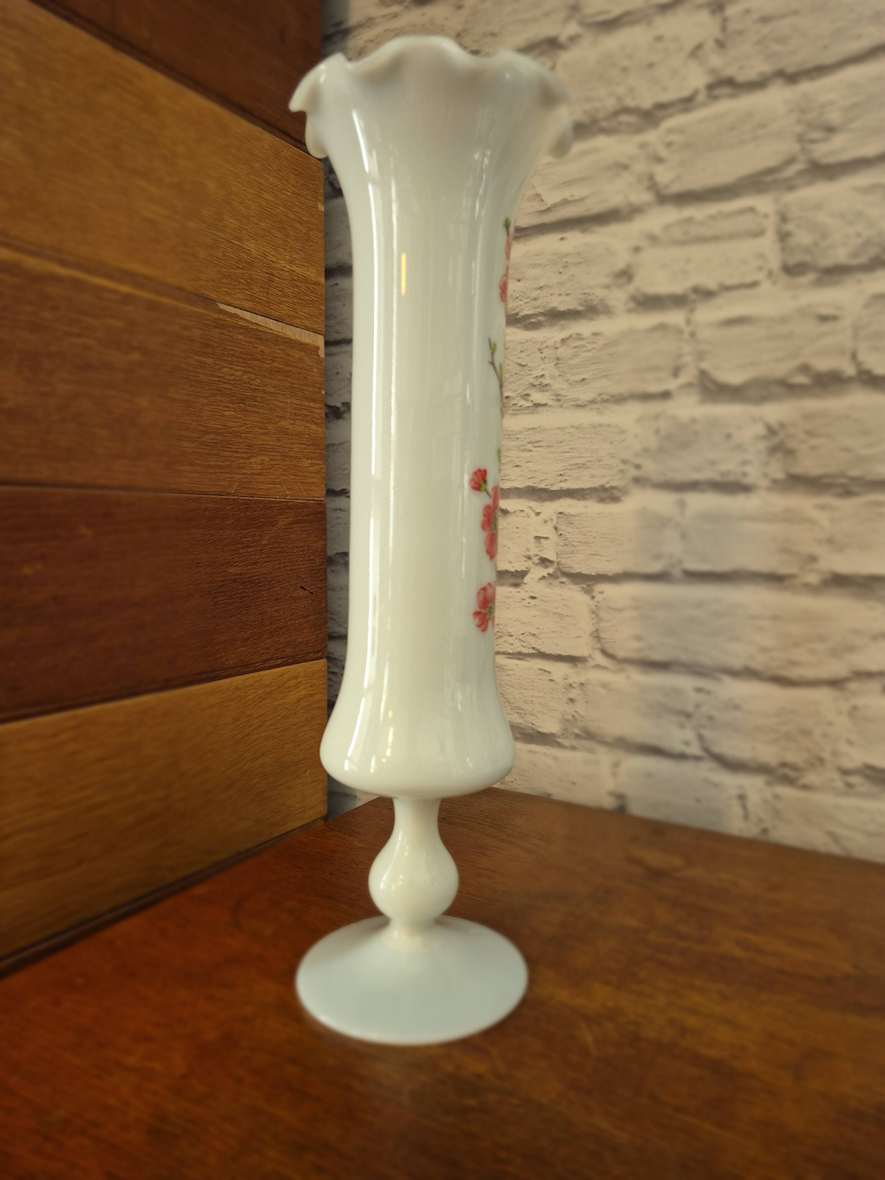 Grand vase opaline fleuri vintage