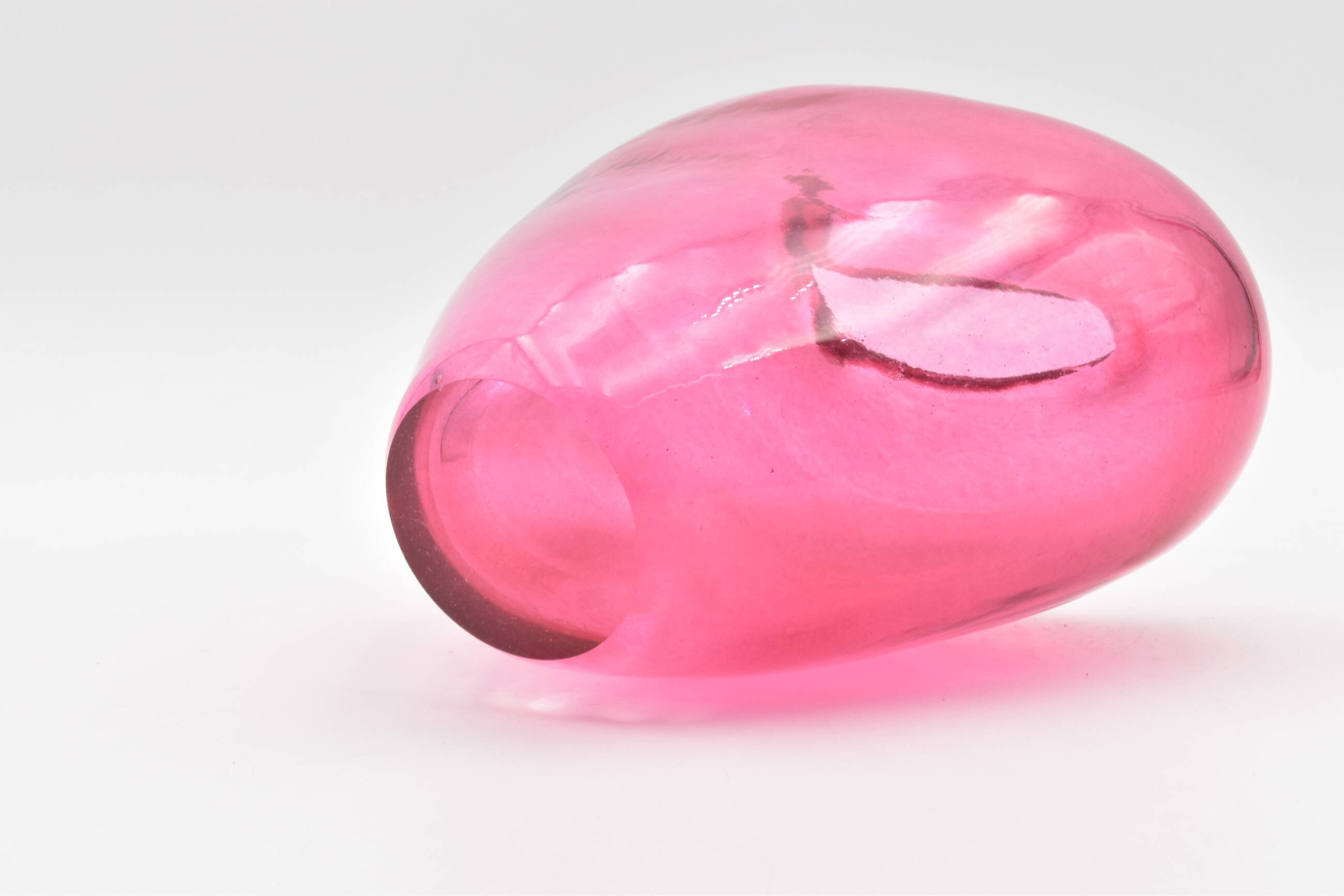 Deru heart vase design blown glass