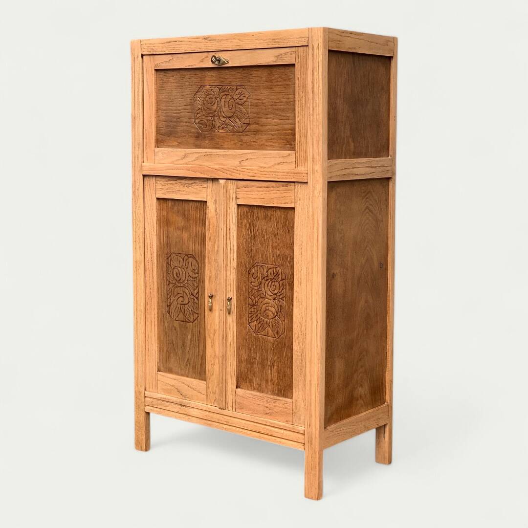 Parisian art deco sideboard in raw oak 1930