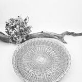 Round wicker tray