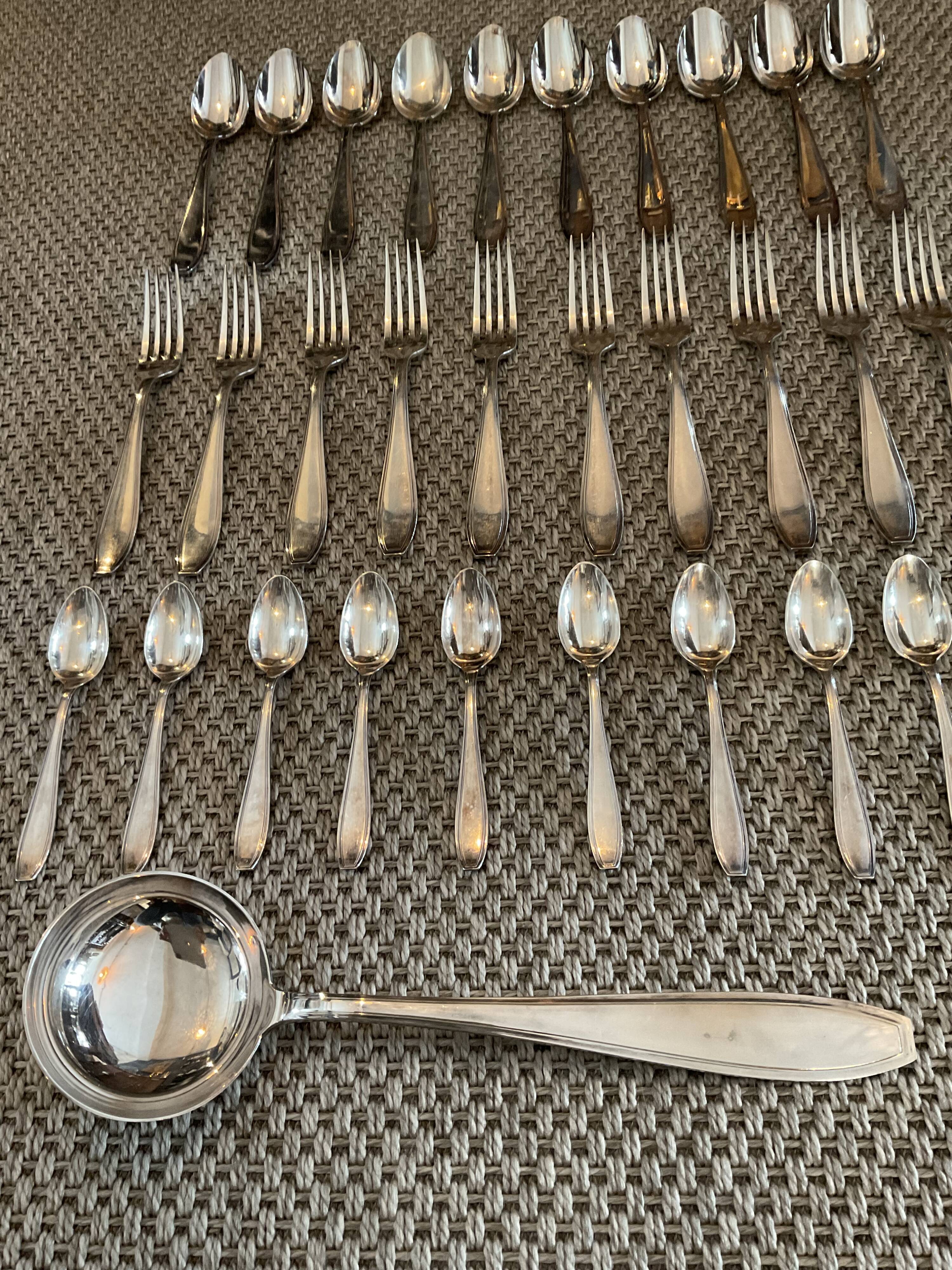 Spoons, forks, small spoons, ladle