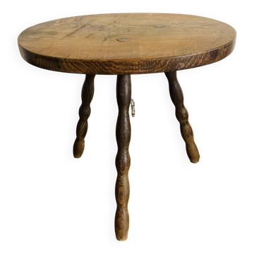 Oval side coffee table