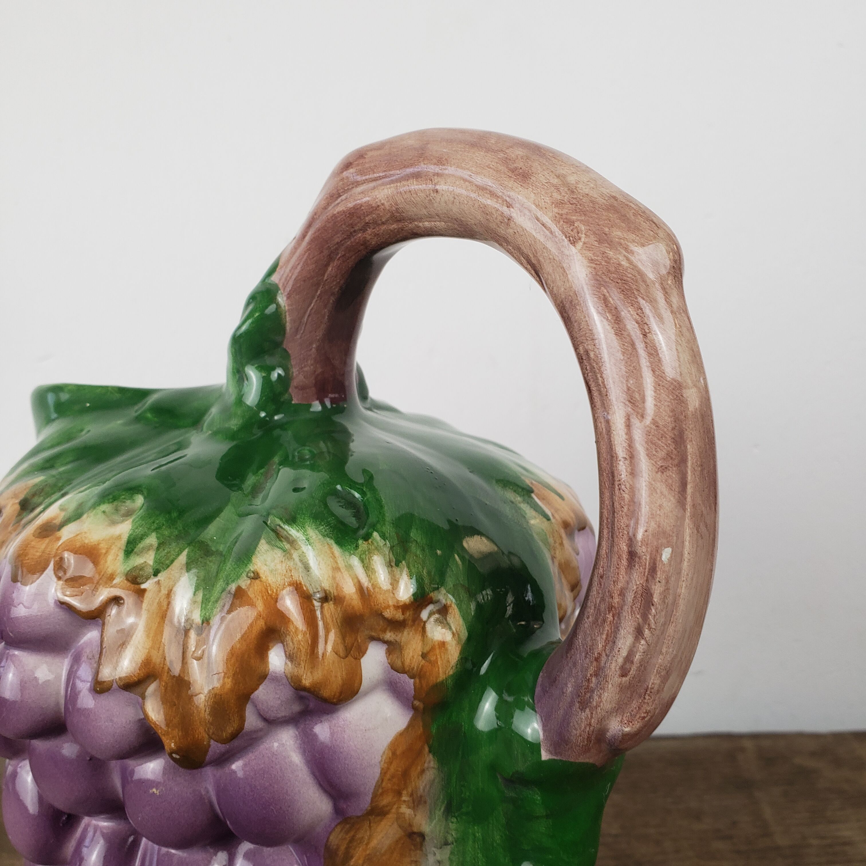 Grape slurry pitcher