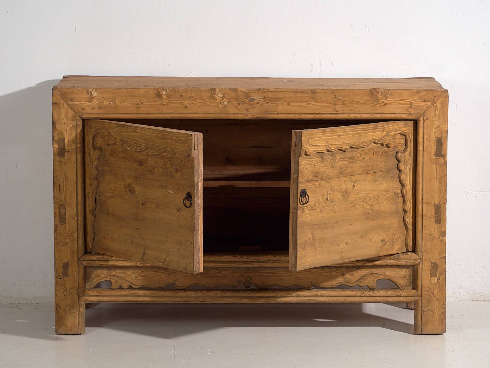 Small antique sideboard (c.1900)