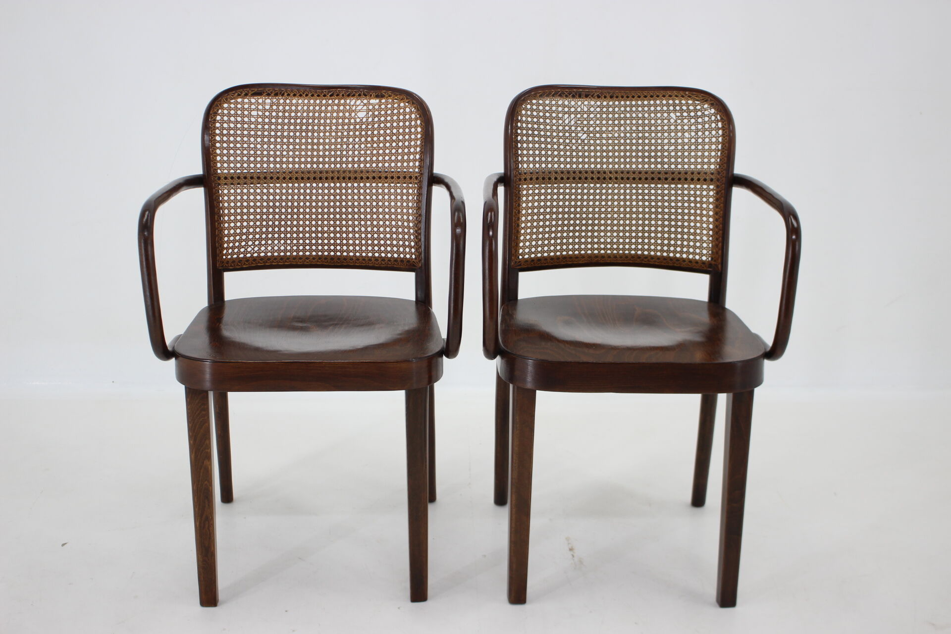 1920s Josef Hoffmann Bentwood Chairs, No. 811 for Thonet,Czechoslovakia
