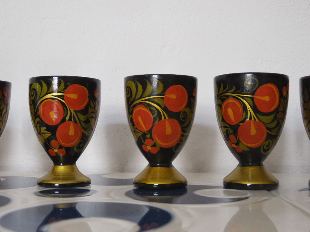 6 Wooden coquetiers Khokhloma