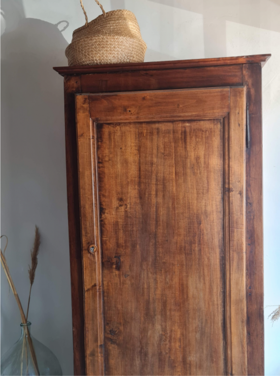 Old bonnetière