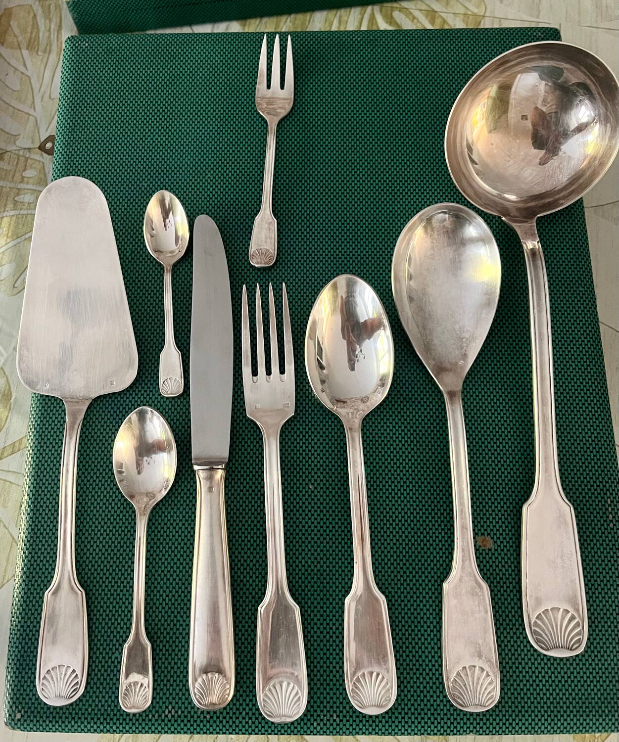 Silver metal cutlery