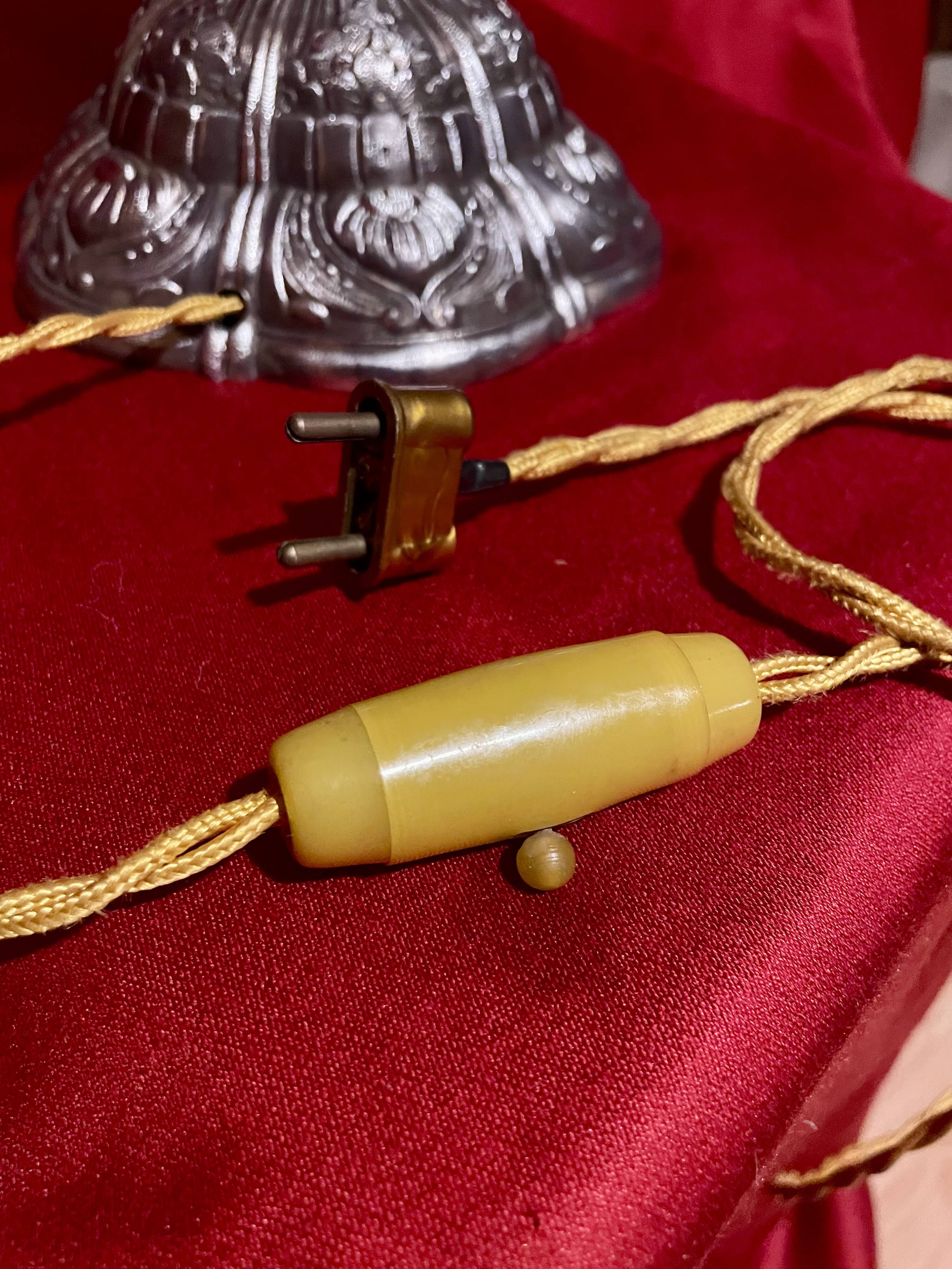 Vintage Art Nouveau lamp signed "Degué", from the 1920s