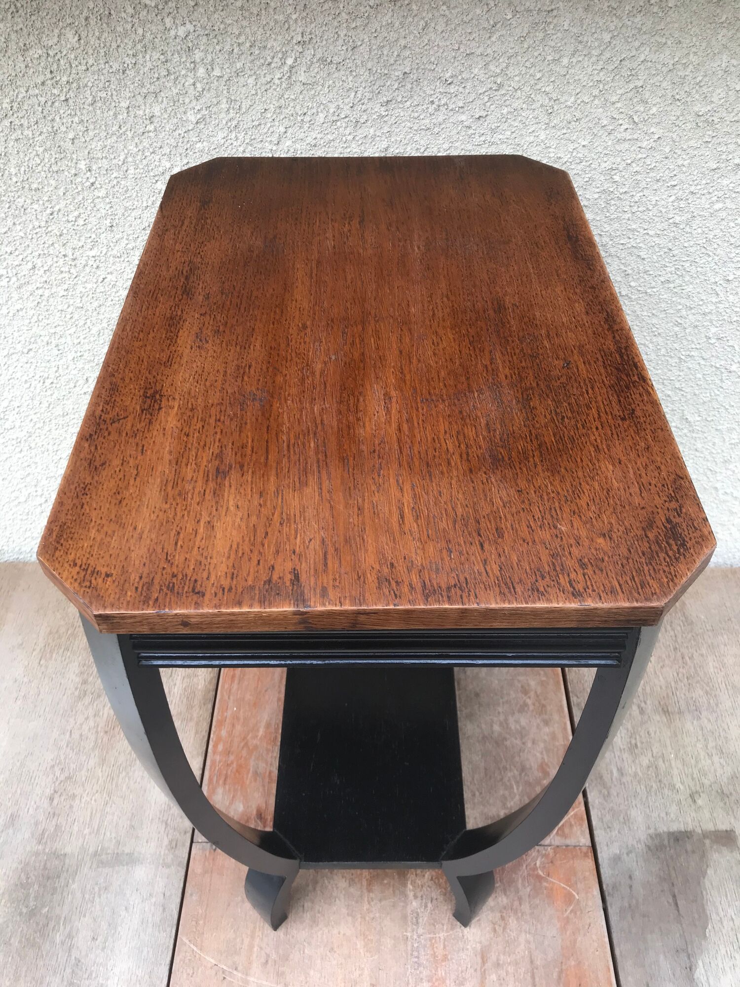 Art deco side table