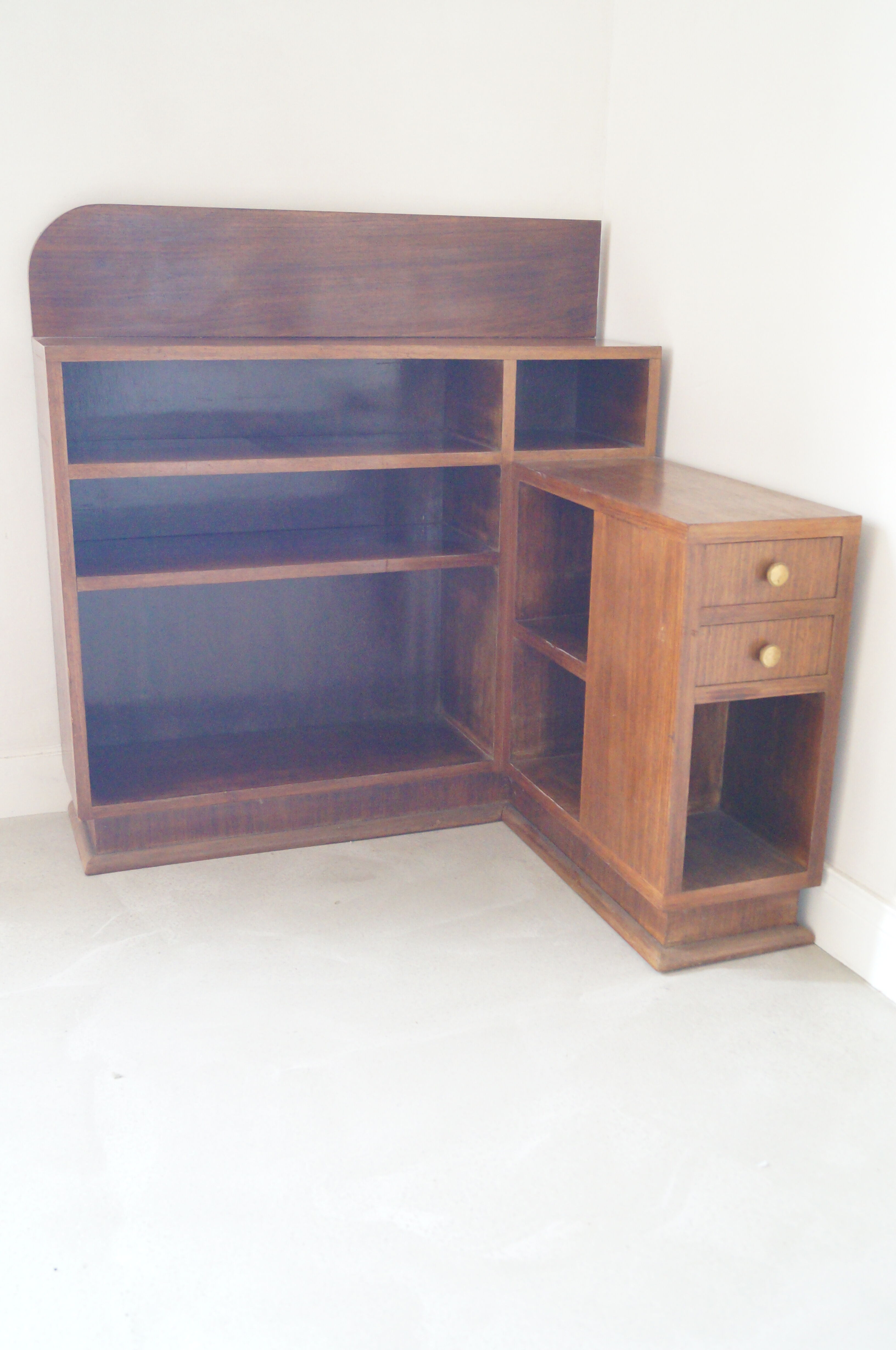 Art-Deco corner library 1930